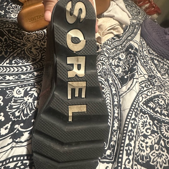 Like new - Picture 2 of 3